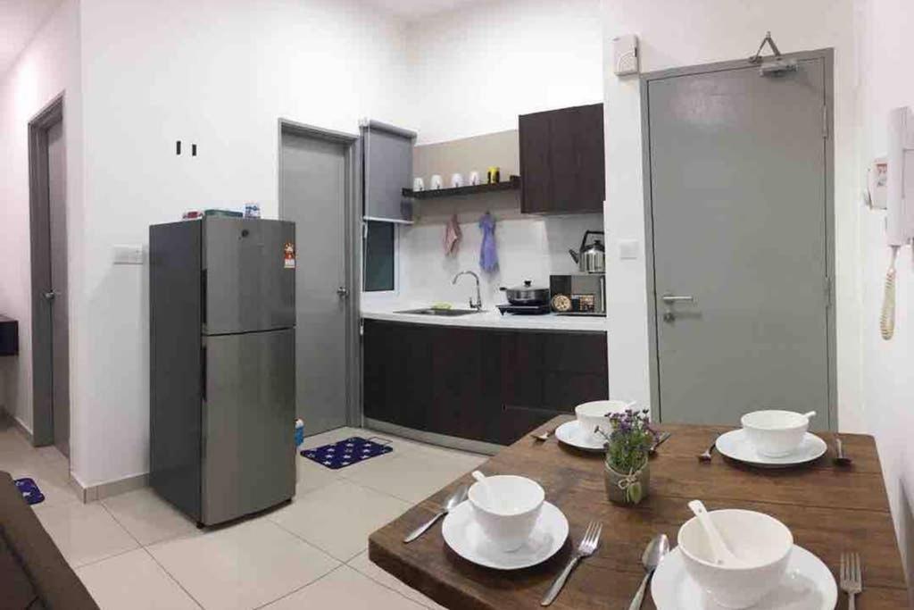 盛婷民宿a S&Thomez 2Bedrooms Mesamall Wifi Klia Usim Miu Inti Nu ニライ エクステリア 写真