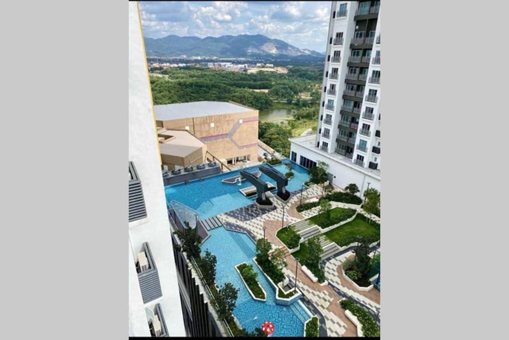 盛婷民宿a S&Thomez 2Bedrooms Mesamall Wifi Klia Usim Miu Inti Nu ニライ エクステリア 写真