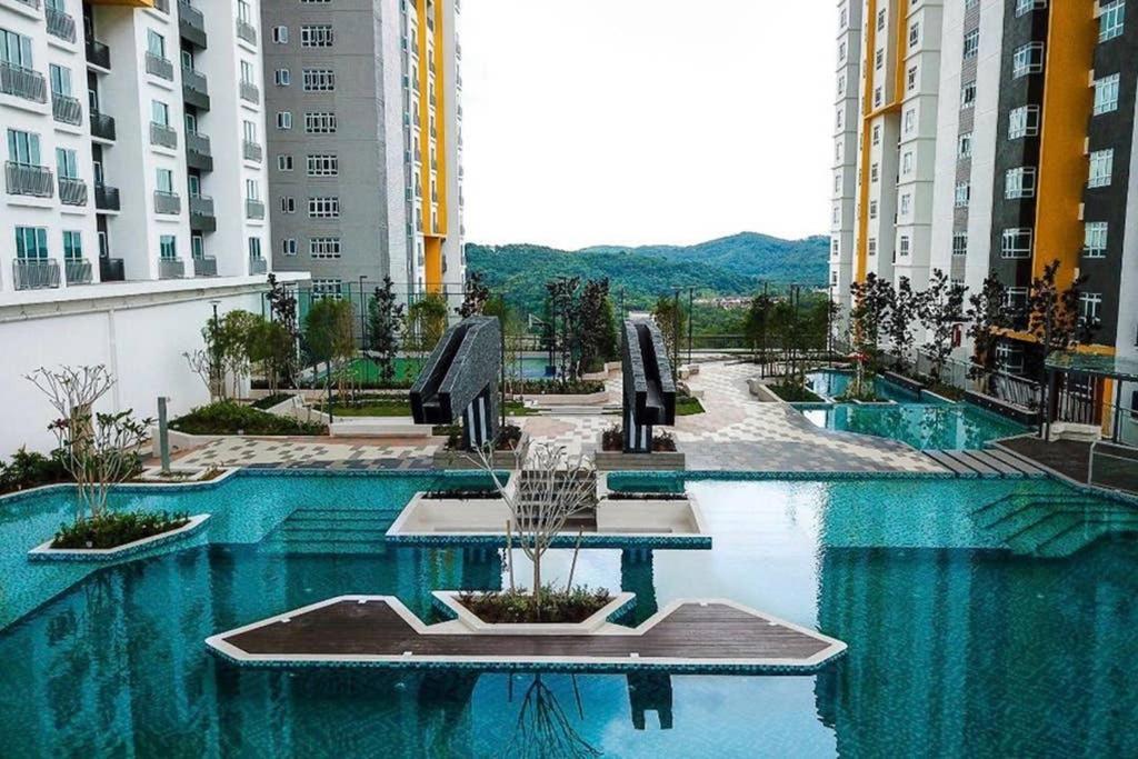 盛婷民宿a S&Thomez 2Bedrooms Mesamall Wifi Klia Usim Miu Inti Nu ニライ エクステリア 写真