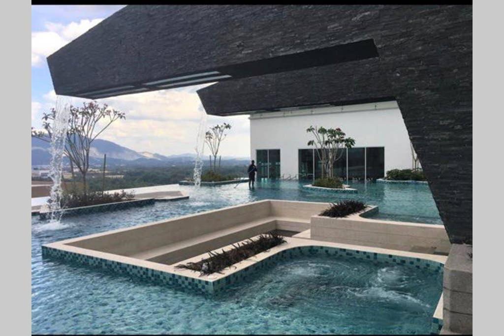 盛婷民宿a S&Thomez 2Bedrooms Mesamall Wifi Klia Usim Miu Inti Nu ニライ エクステリア 写真