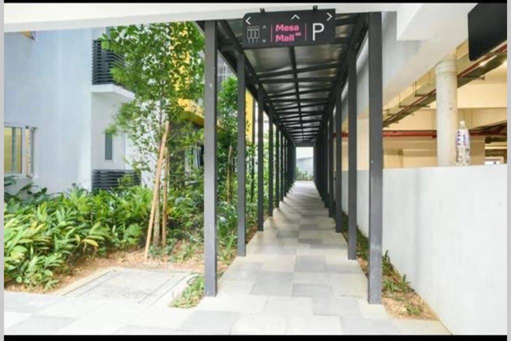 盛婷民宿a S&Thomez 2Bedrooms Mesamall Wifi Klia Usim Miu Inti Nu ニライ エクステリア 写真